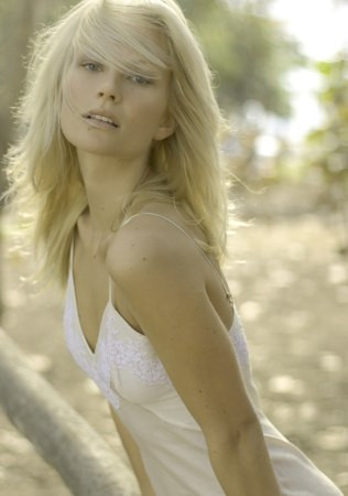 Photo of model Monique Spronk - ID 98720