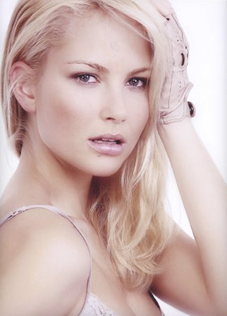 Photo of model Monique Spronk - ID 98726