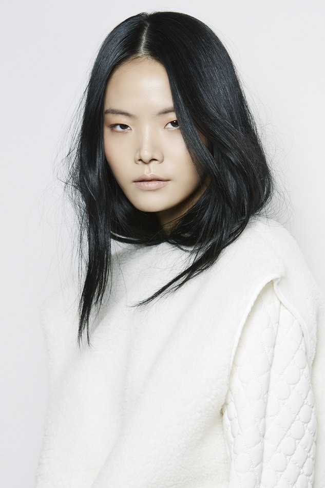 Photo of model Sujin Lee - ID 555284