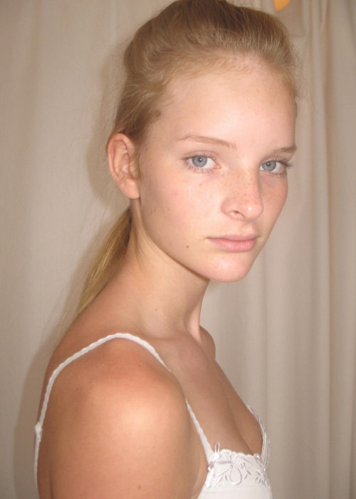 Photo of model Helena Schroder - ID 313999