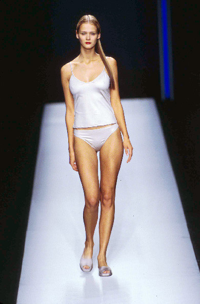 Photo of fashion model Carmen Kass - ID 19988, Models