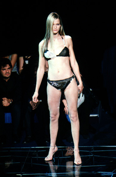 Photo of model Carmen Kass - ID 19988