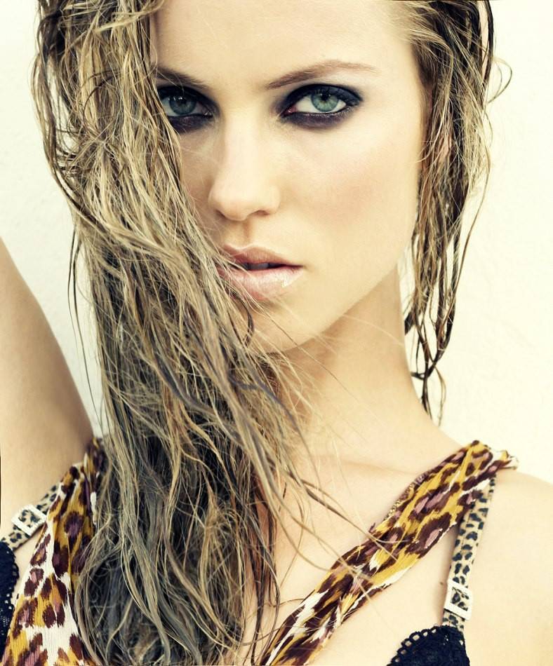 Photo of model Armanda Barten - ID 409930