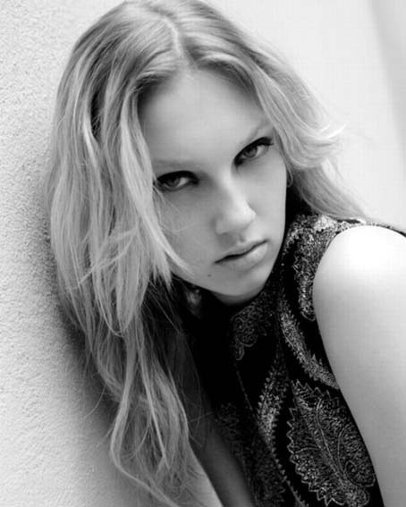 Photo of model Anna Danesova - ID 101105