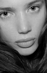 Photo of model Natasha Galkina - ID 121855