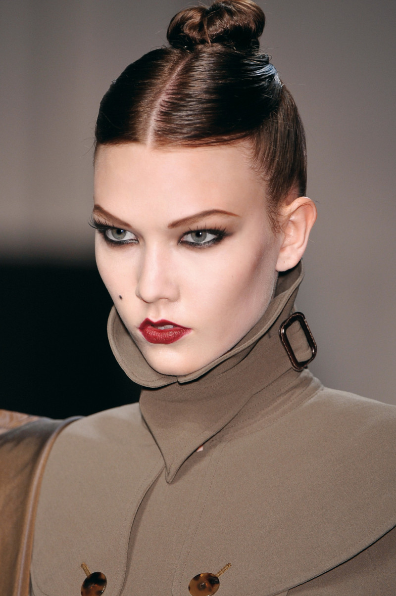 Photo of model Karlie Kloss - ID 214701