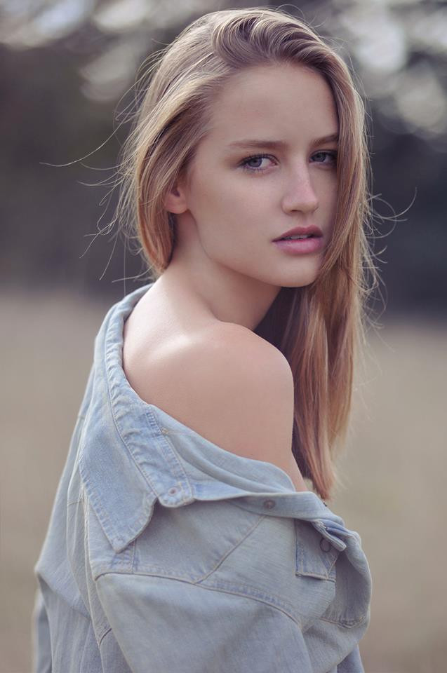 Photo of model Nicole Shechter - ID 557286