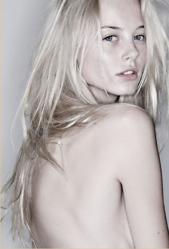 Photo of model Nina van Bree - ID 202998