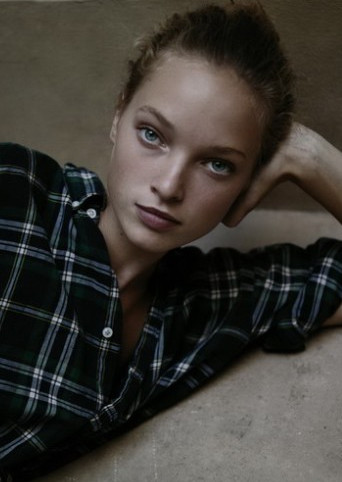 Photo of model Heloise Guerin - ID 114417