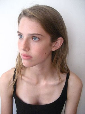 Photo of model Taryn Davidson - ID 119000