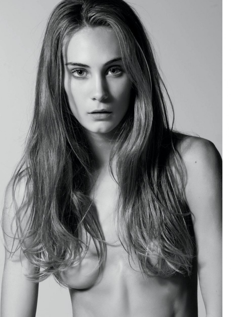 Photo of model Elena Santamatilde - ID 353270