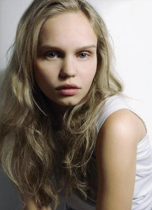 Photo of model Anna Lorin - ID 124784