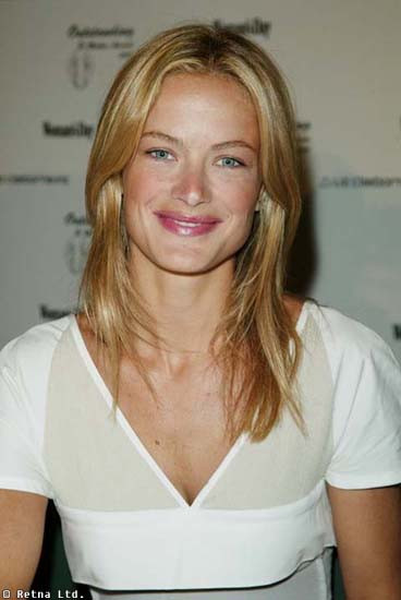 Photo of fashion model Carolyn Murphy - ID 9058 | Models | The FMD