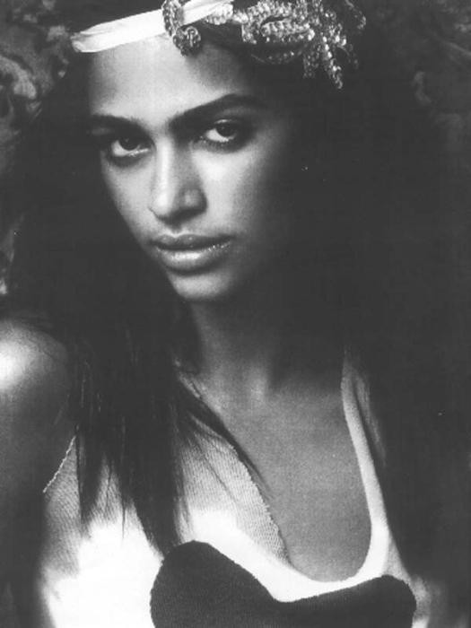 Photo of model Camila Alves - ID 124270