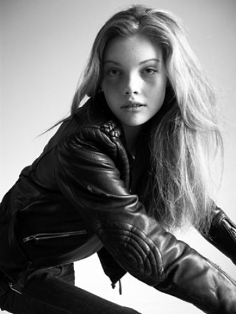 Photo of model Natalie Wedge - ID 132221