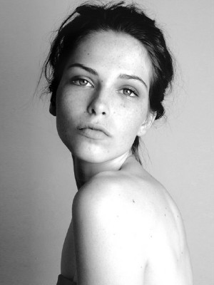 Photo of model Maxine Schiff - ID 137527