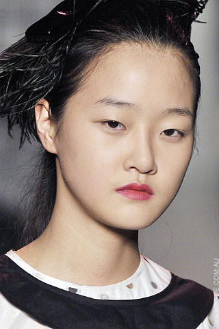 Photo of model Hyoni Kang - ID 141427