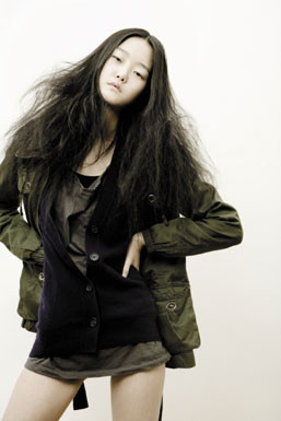 Photo of model Hyoni Kang - ID 141442