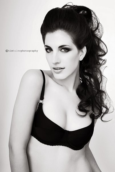 Photo of model Elena Pappas - ID 210211