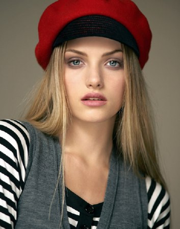 Photo of model Emma Maclaren - ID 145454