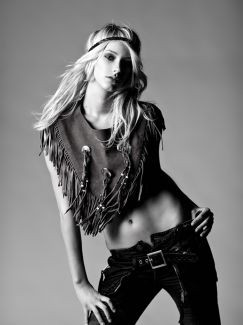 Photo of model Mandy Graff - ID 241967