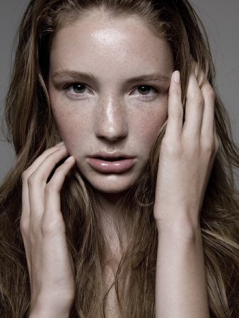 Photo of model Ronja van der Berg - ID 148089