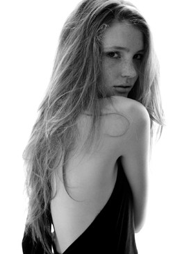 Photo of model Ronja van der Berg - ID 148100