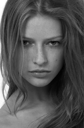Photo of model Katia Muller - ID 151485