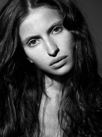 Photo of model Irina Miccoli - ID 167699
