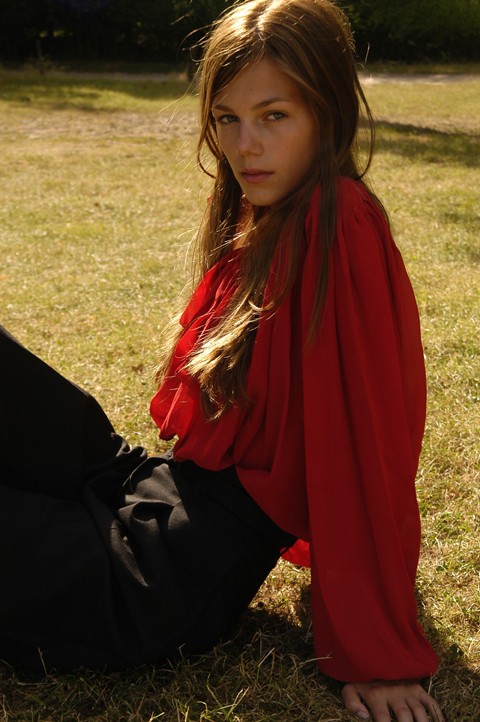 Photo of model Ioana Timoce - ID 152136