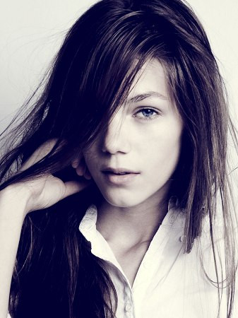 Photo of model Ioana Timoce - ID 237697