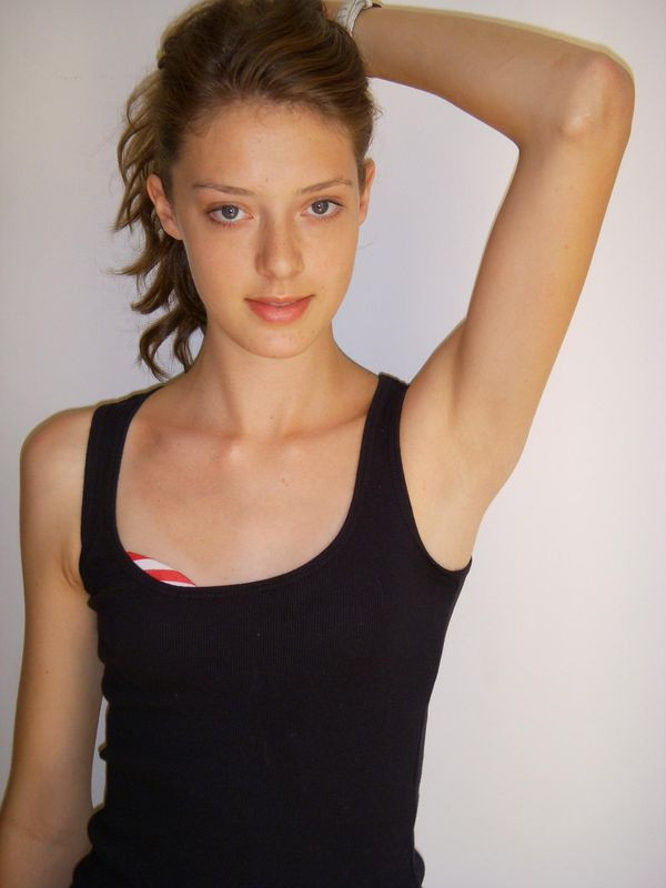 Photo of model Laura Kinsman - ID 153541