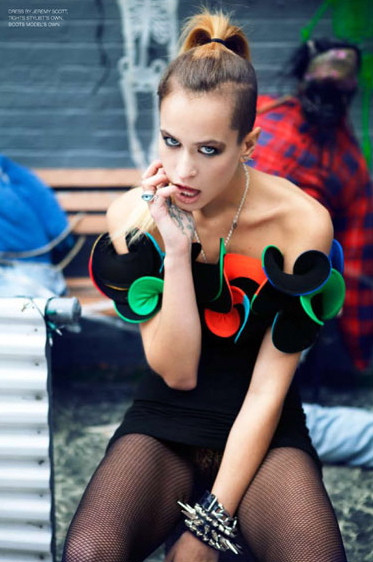 Photo of model Alice Dellal - ID 258390