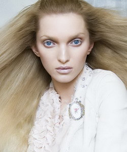 Photo of model Polina Gureeva - ID 304670