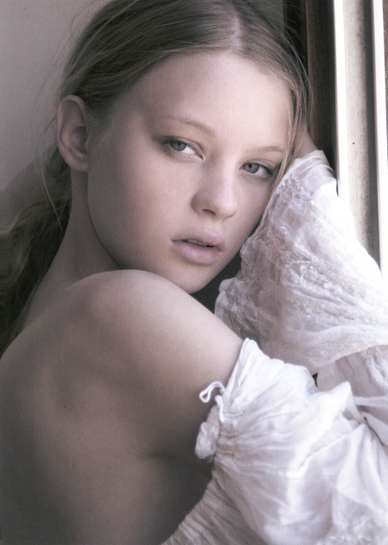 Photo of model Julia Oleynik - ID 166452