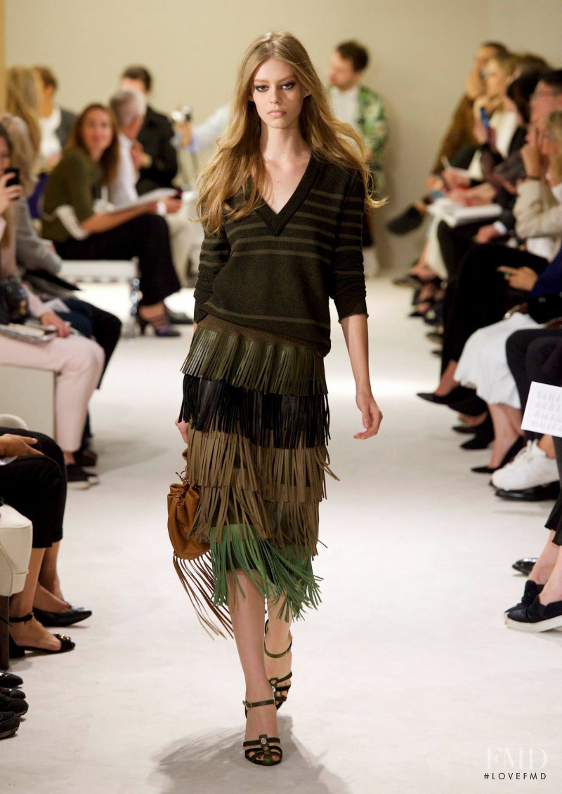 Ondria Hardin featured in  the Sonia Rykiel fashion show for Spring/Summer 2015