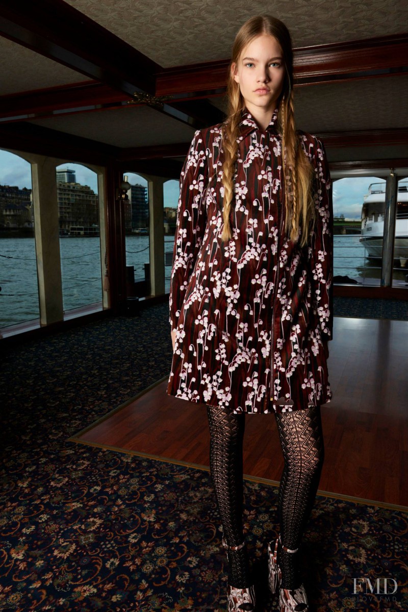 Giamba fashion show for Pre-Fall 2015