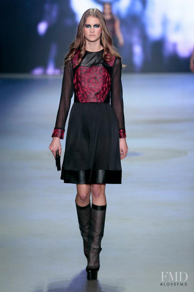 Elise Kim fashion show for Autumn/Winter 2013
