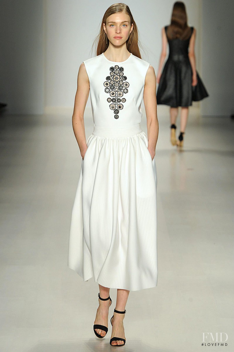 Tadashi Shoji fashion show for Autumn/Winter 2015