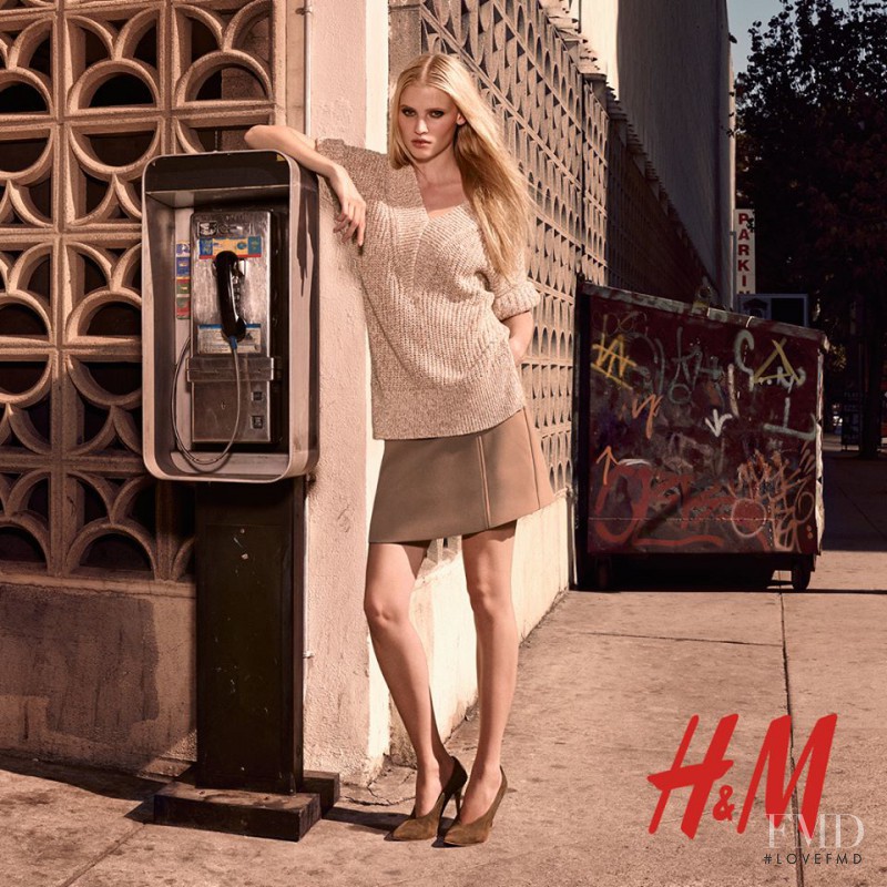 Lara Stone featured in  the H&M advertisement for Spring/Summer 2015