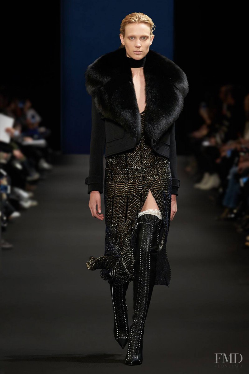 Annely Bouma featured in  the Altuzarra fashion show for Autumn/Winter 2015