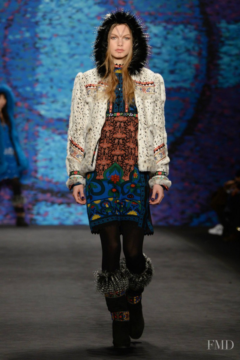Annika Krijt featured in  the Anna Sui fashion show for Autumn/Winter 2015