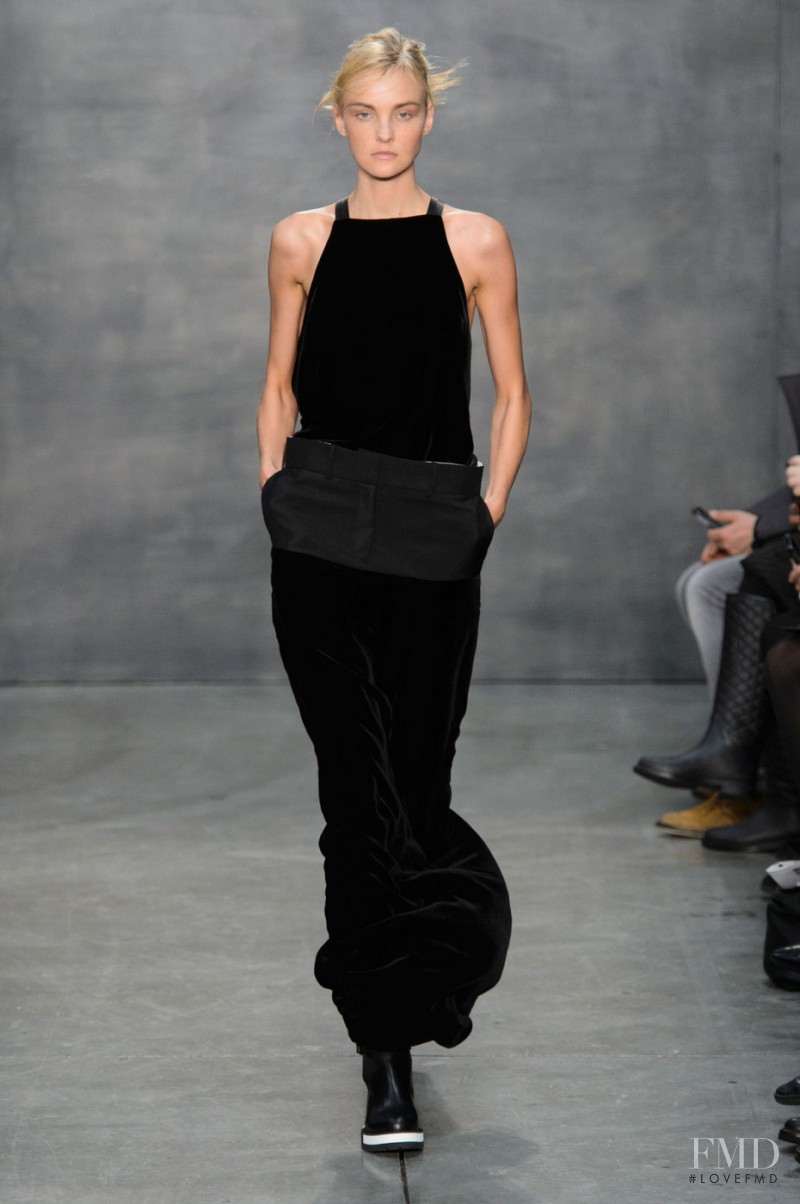 Caroline Trentini featured in  the Vera Wang fashion show for Autumn/Winter 2015