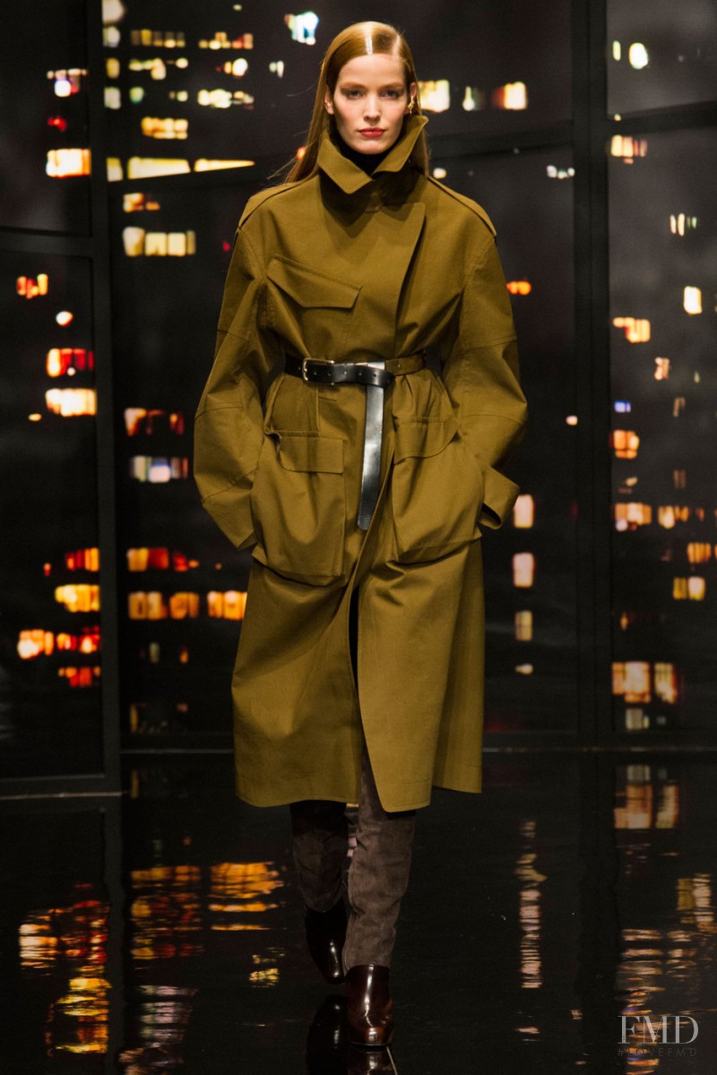 Alisa Ahmann featured in  the Donna Karan New York fashion show for Autumn/Winter 2015
