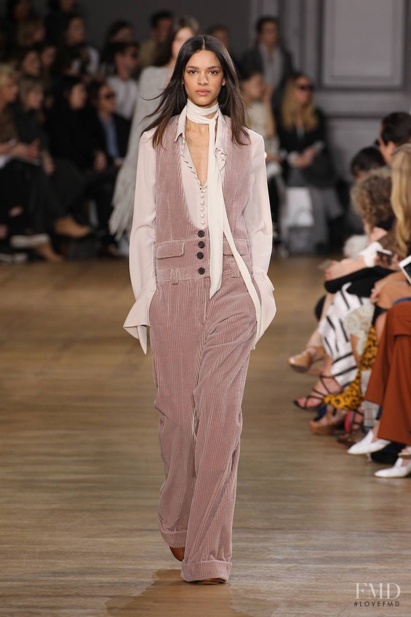 Frida Munting featured in  the Chloe fashion show for Autumn/Winter 2015