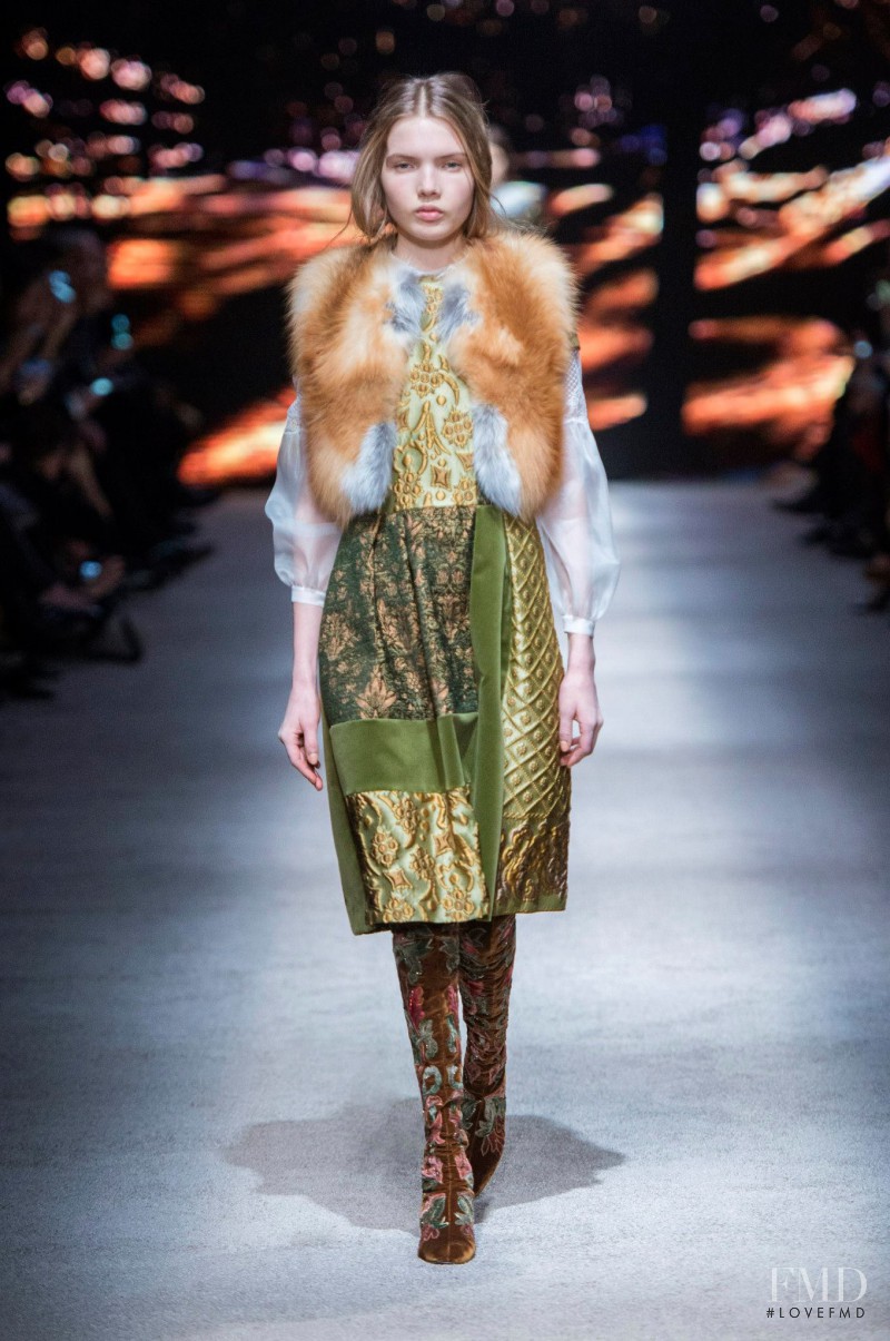Alberta Ferretti fashion show for Autumn/Winter 2015
