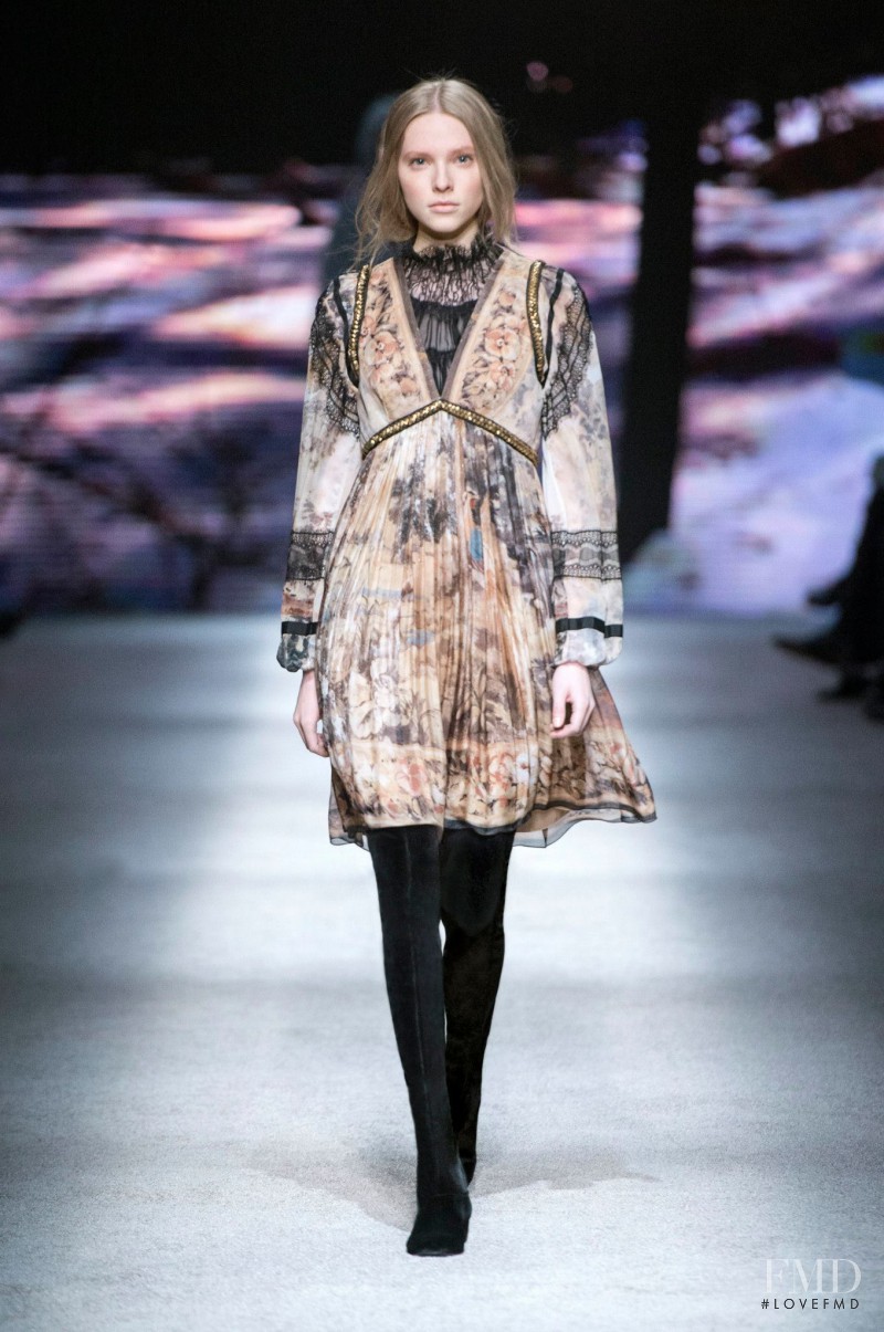 Kimi Nastya Zhidkova featured in  the Alberta Ferretti fashion show for Autumn/Winter 2015