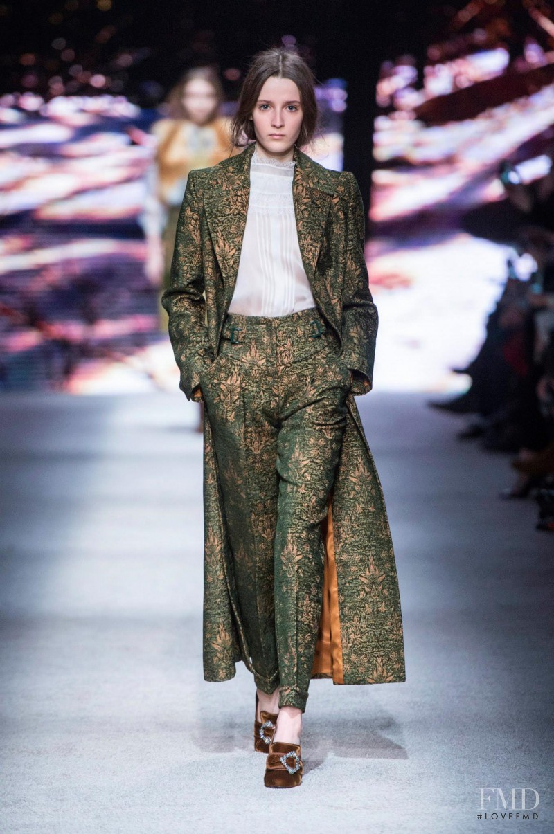 Alberta Ferretti fashion show for Autumn/Winter 2015