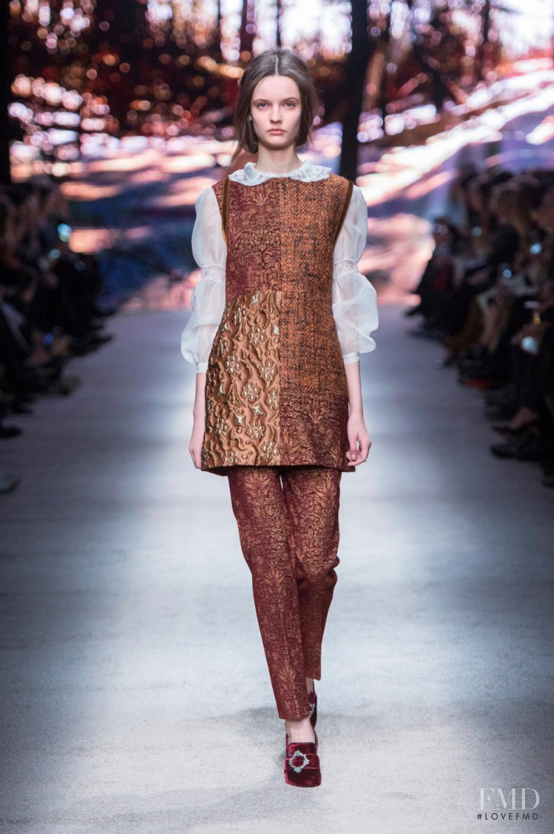 Alberta Ferretti fashion show for Autumn/Winter 2015