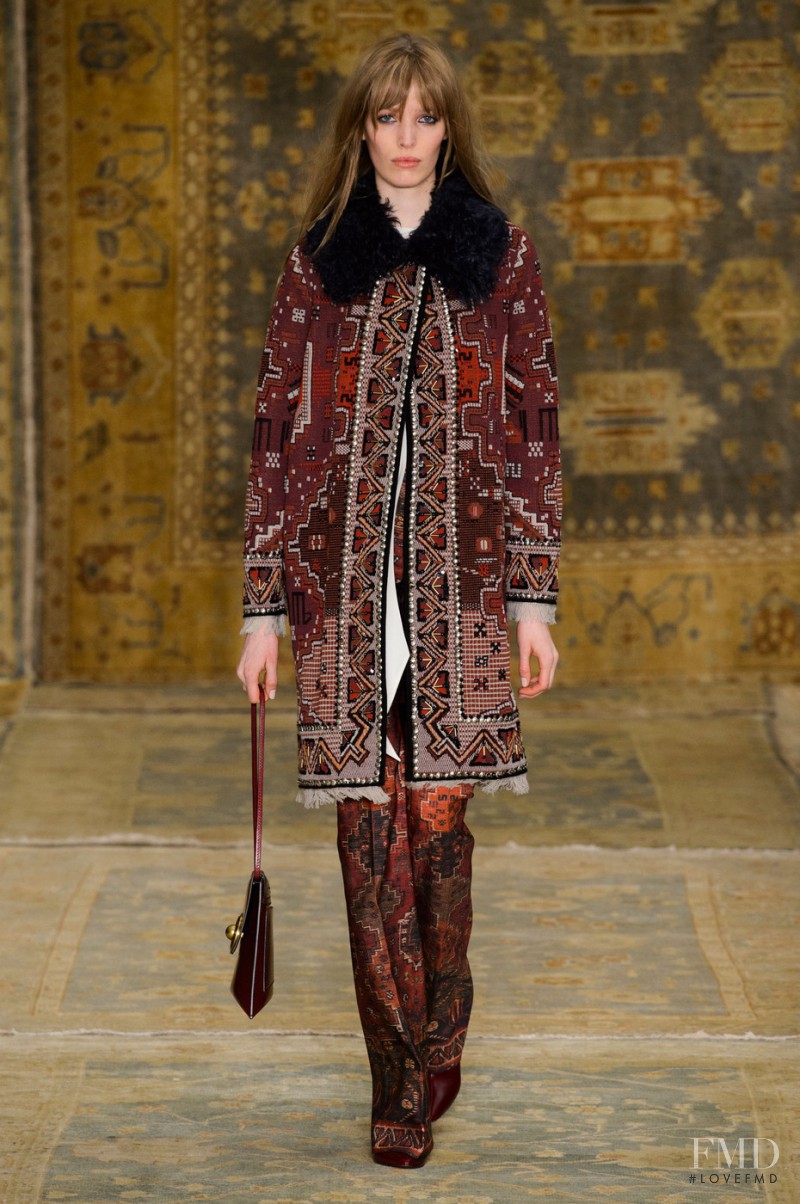 Alisa Ahmann featured in  the Tory Burch fashion show for Autumn/Winter 2015